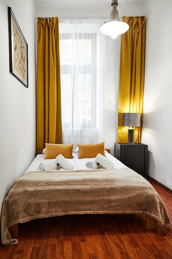 Patterned Apartment Zyblikiewicza Street كراكوفيا المظهر الخارجي الصورة